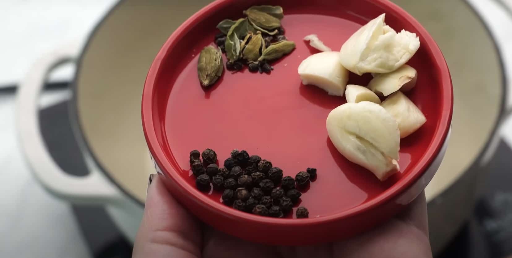 The Authentic Egyptian Molokhia with Chicken broth Arabic Food Tips