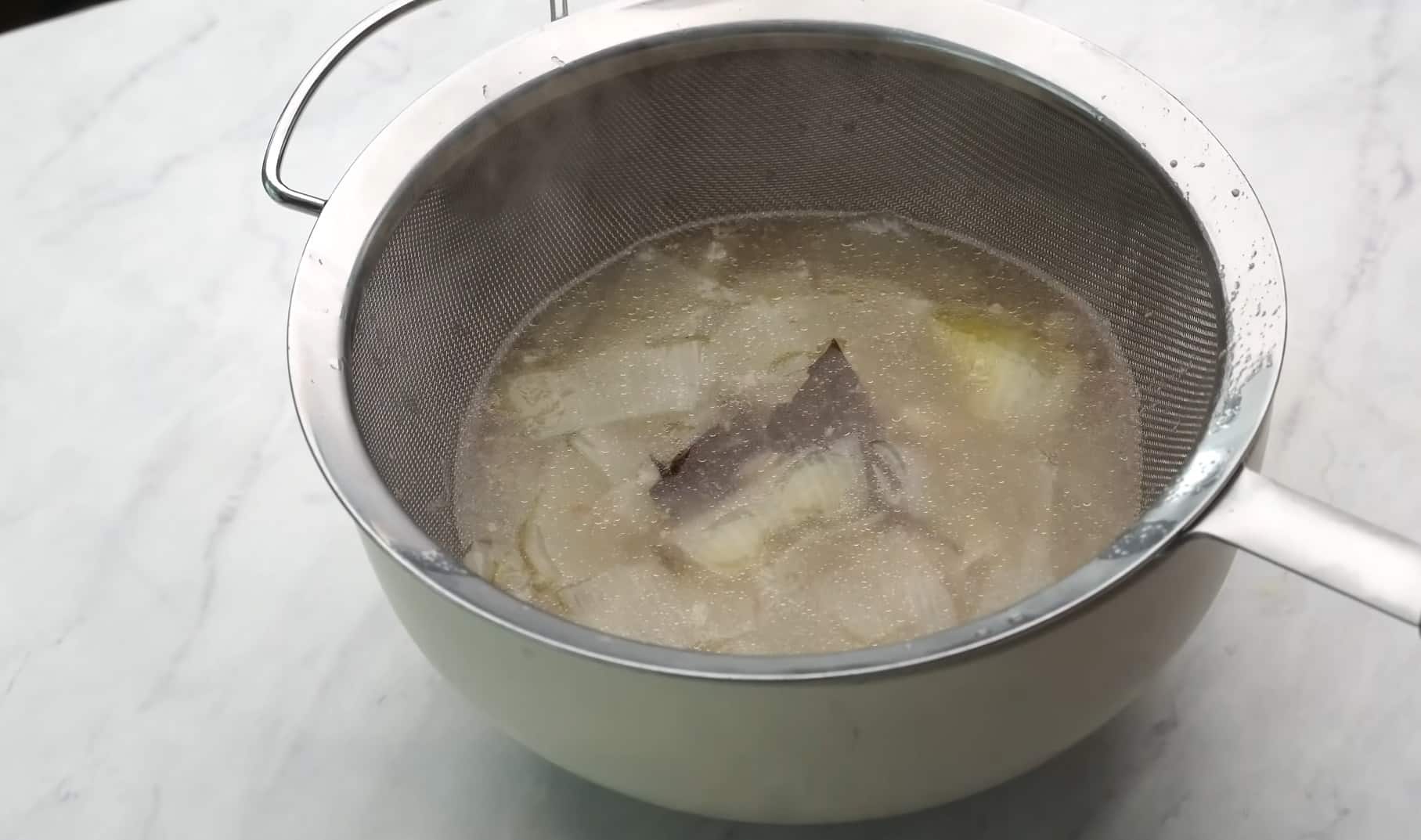 The Authentic Egyptian Molokhia with Chicken broth Arabic Food Tips