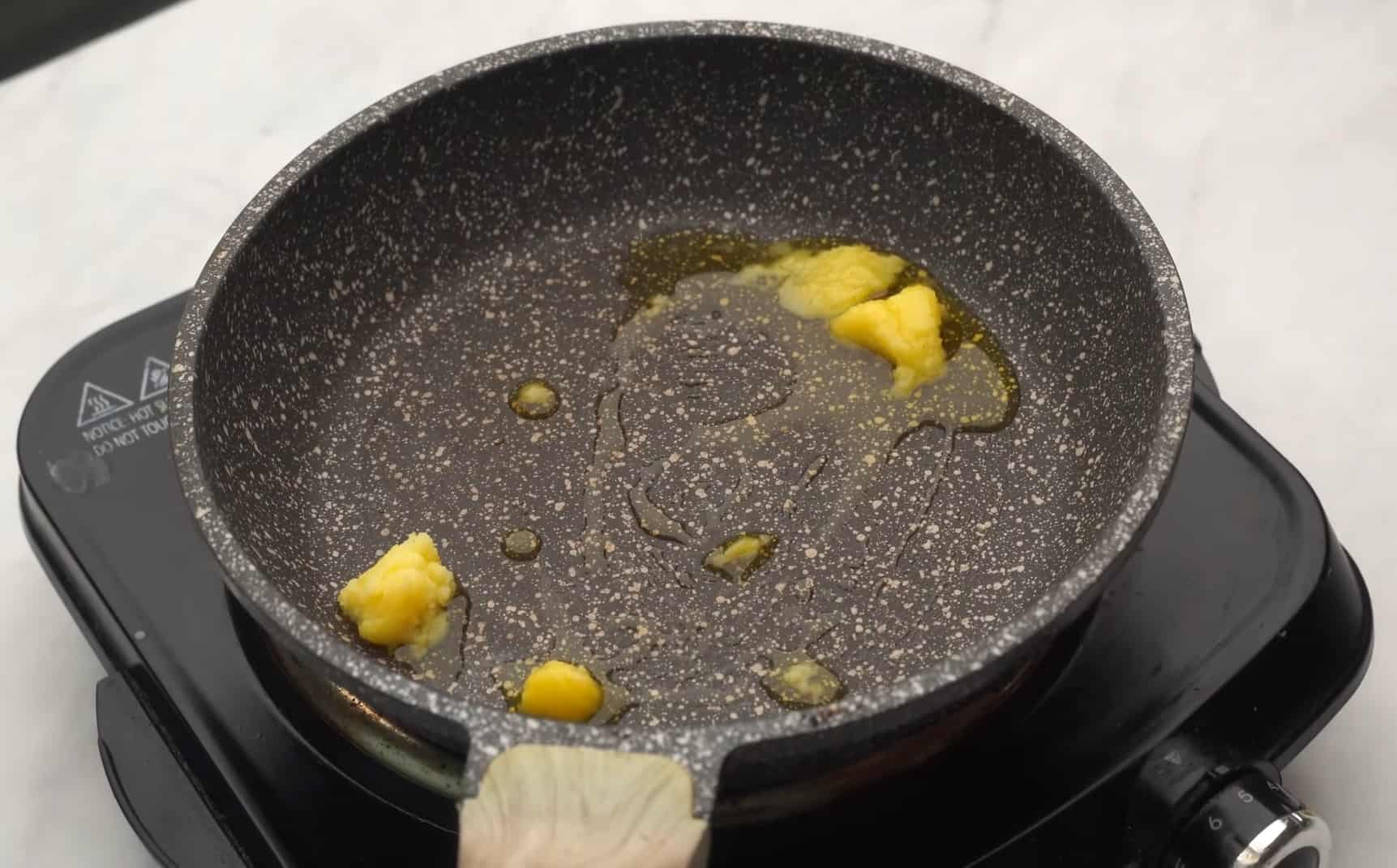 The Authentic Egyptian Molokhia with Chicken broth Arabic Food Tips