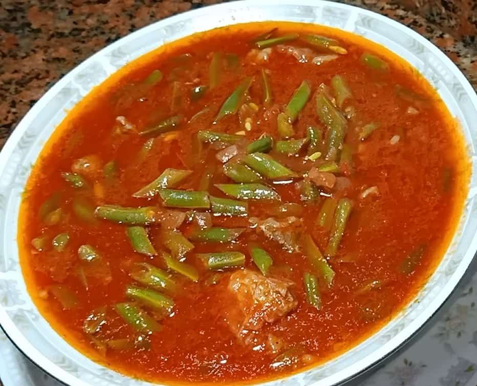 Egyptian Green Beans (Fasoolya Khadra) with Tomato Sauce