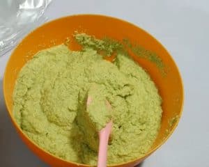 Using a blender, mix all the ingredients well